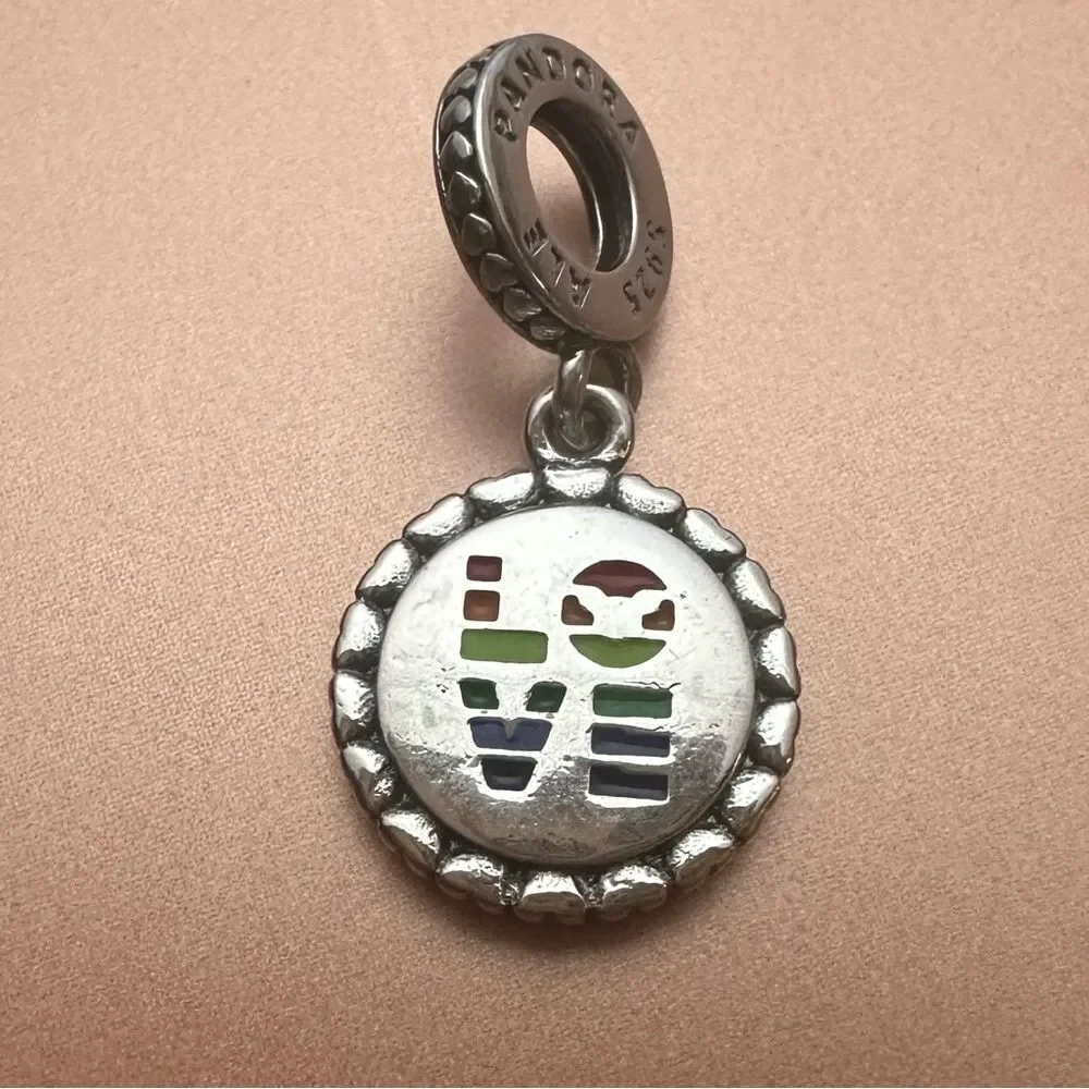 NWOT Pandora x Disney RETIRED Mickey Mouse Love Rainbow Silver Charm